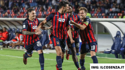 Cosenza Crotone Serie B 2021 Carraro